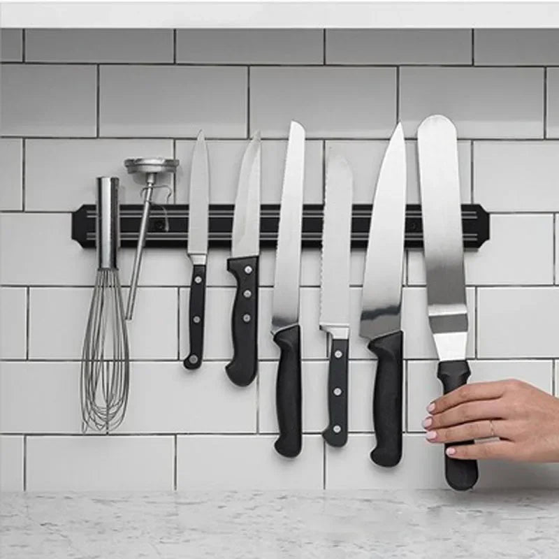 Stainless Steel Wall-Mounted Magnetic Knife Holder - Efficient and Practical Kitchen Storage Solution