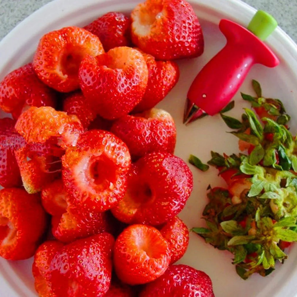 Strawberry Huller and Pineapple Cutter with Tomato Stalk Remover - Versatile Fruit Knife and Leaf Cleaner for Kitchen Use